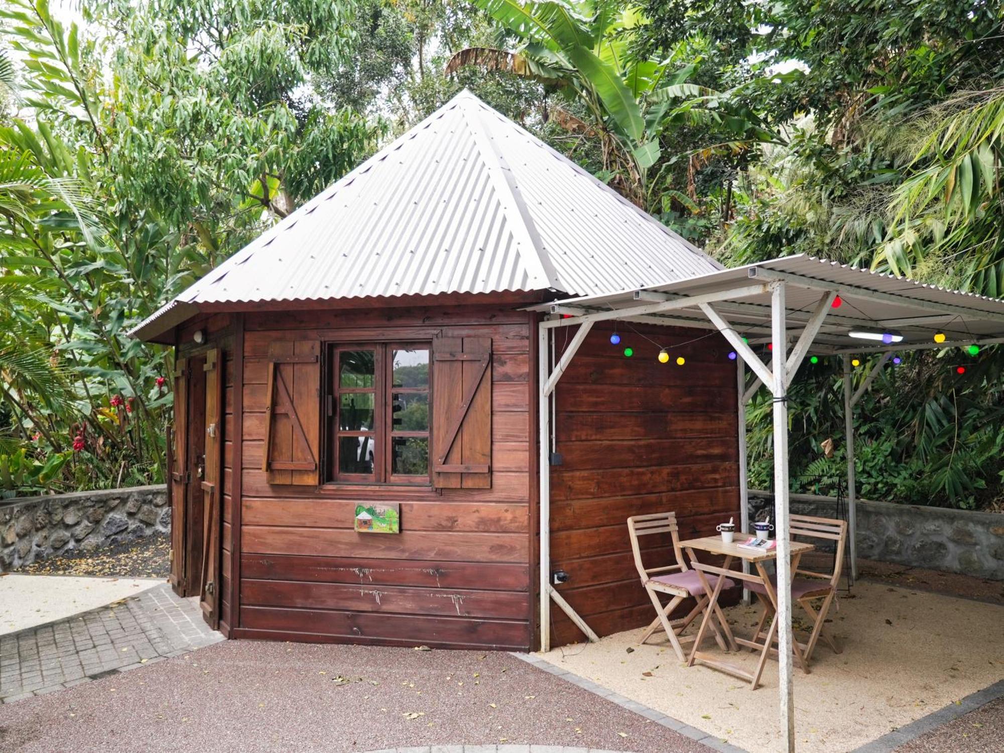 Les Cabanes Du Voyageur Sainte-Marie Exteriör bild